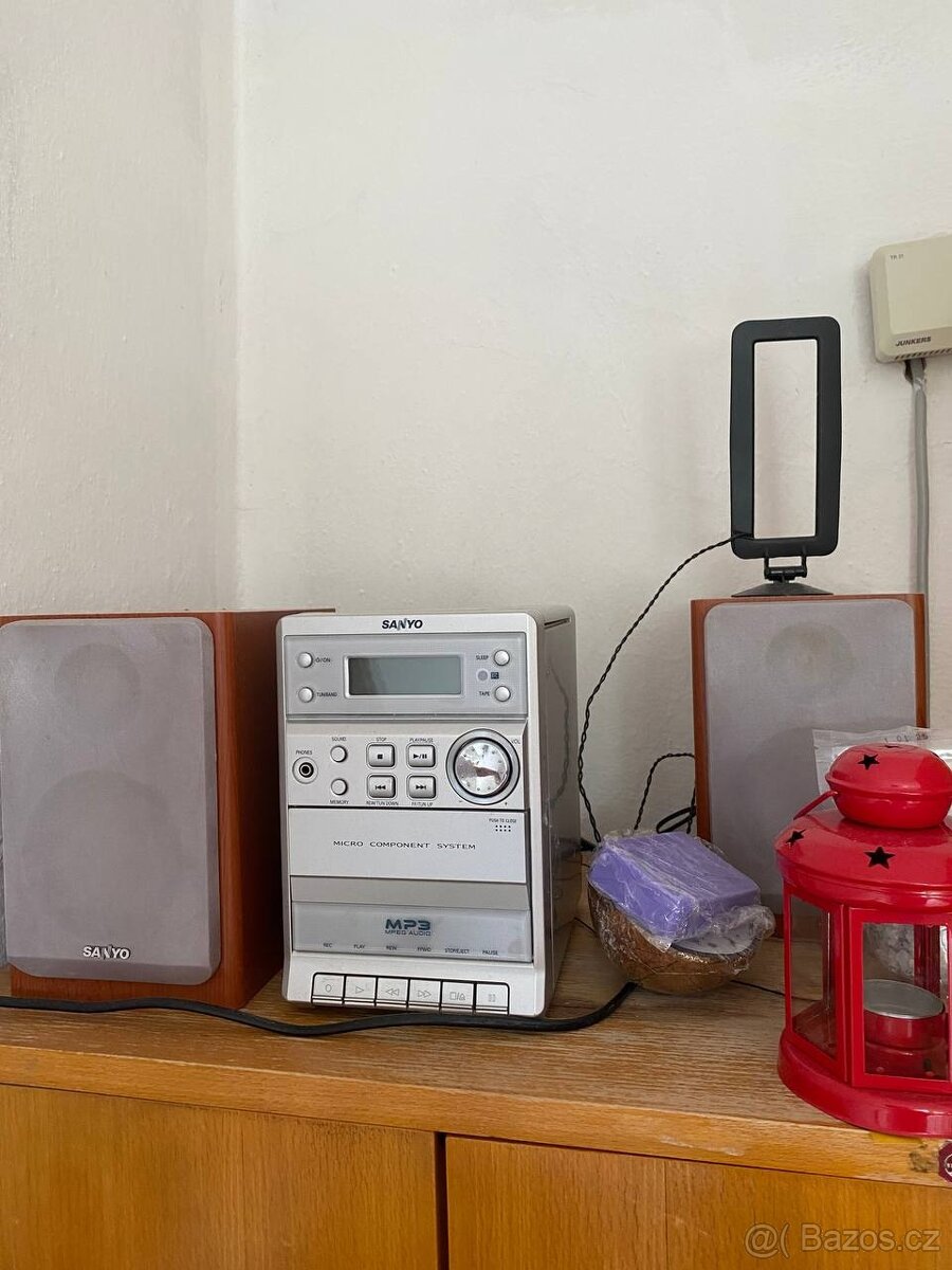 Audio minisystém Sanyo DC-DA 1400 M CD