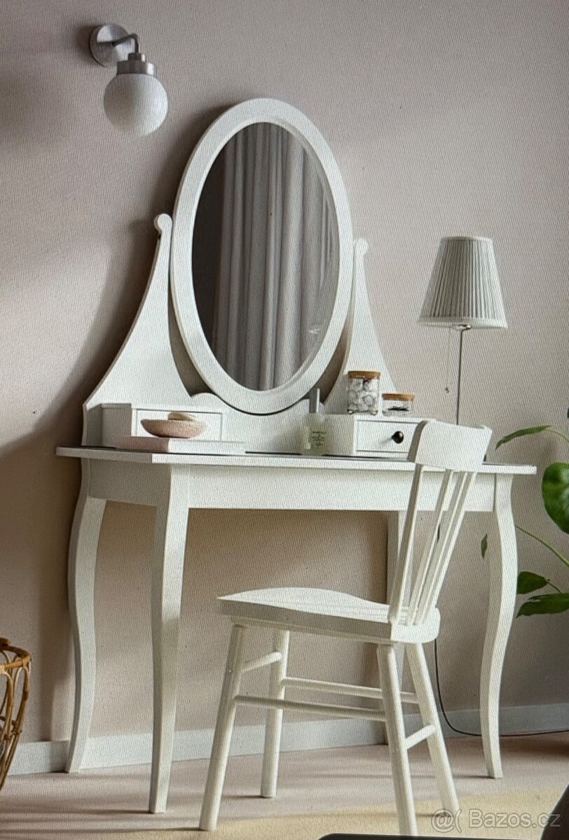 Toaletní stolek se zrcadlem IKEA + stolicka