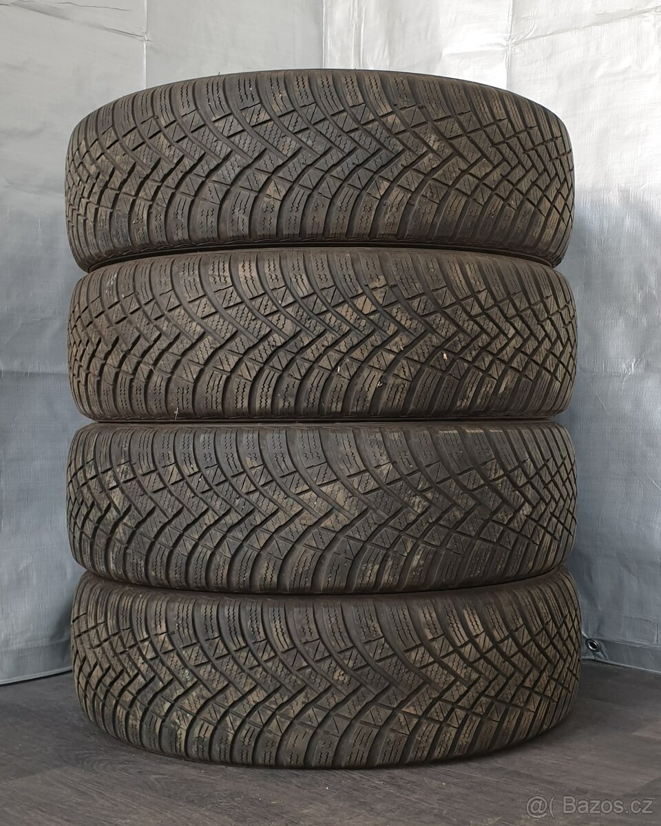 Zimní pneumatiky Hankook 195/65 R15 č. AP149