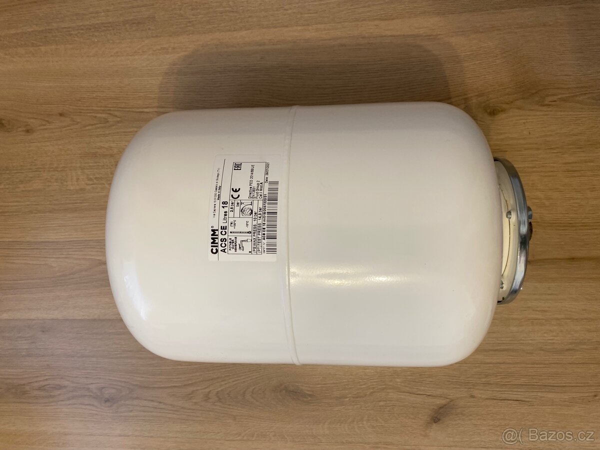 Expanzní nádoba na vodu 18L