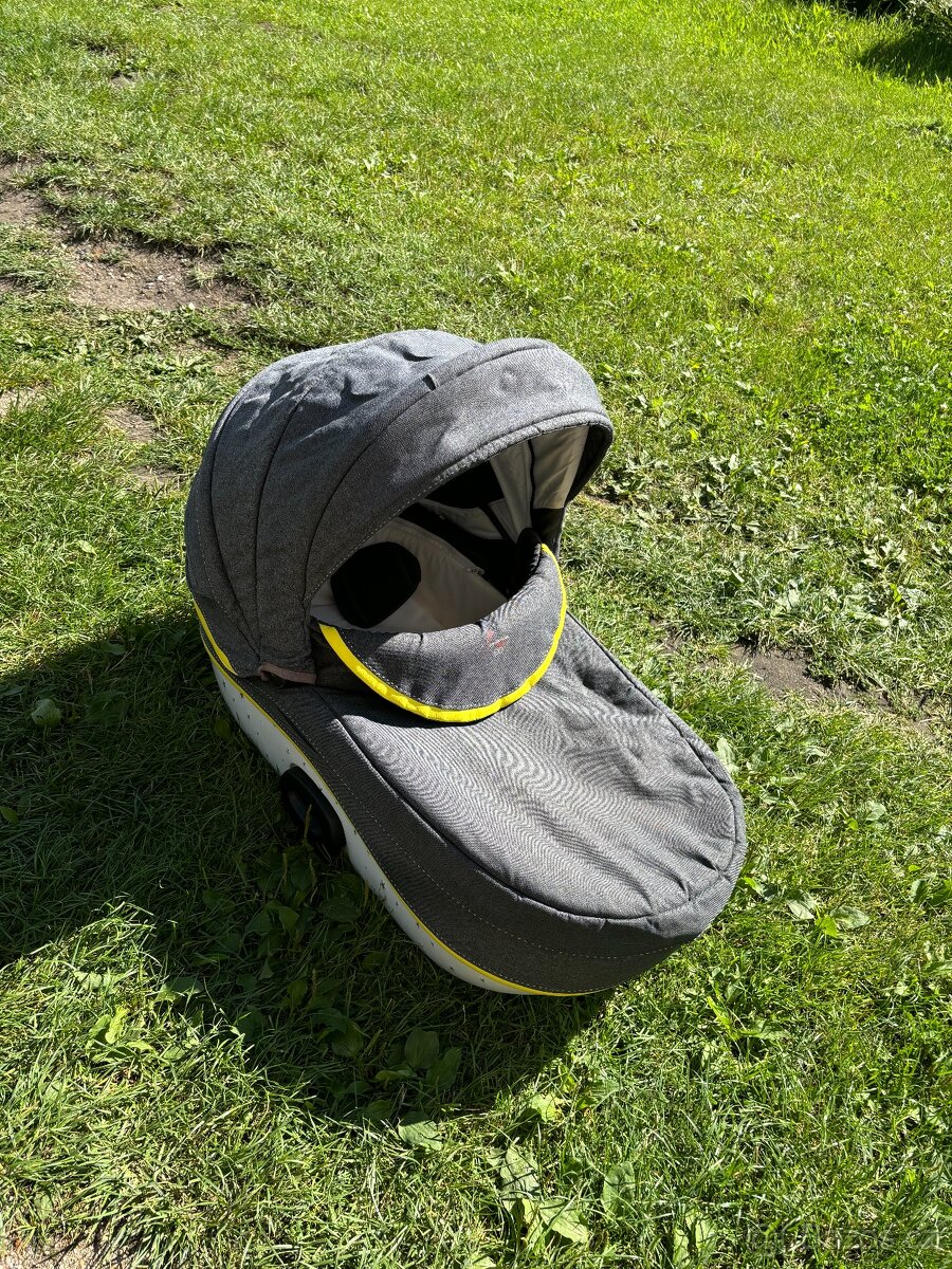 HLUBOKÉ KORBY JUNAMA