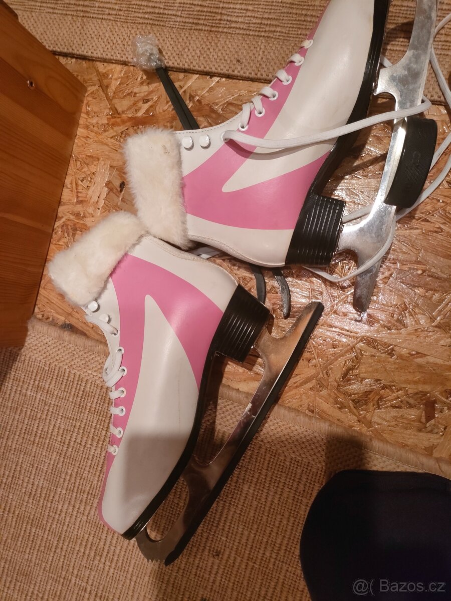 Dámské zateplené brusle