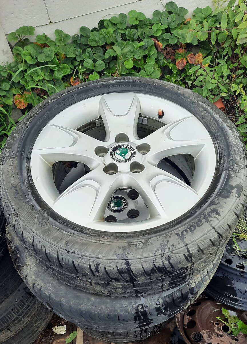 nd z škoda fabia 2 1.4 63kw vinová modrá stříbrná roso