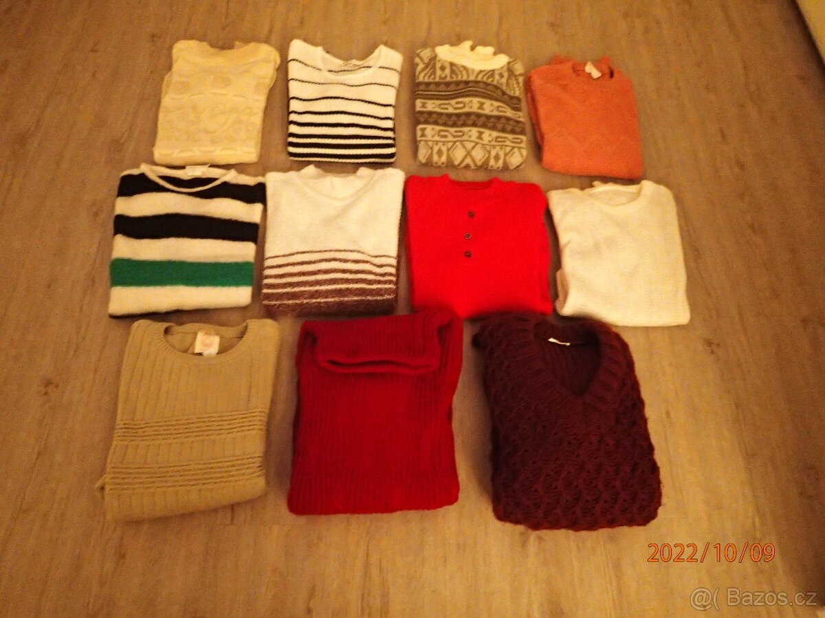 11x dámský svetr, vel. 40 a 42