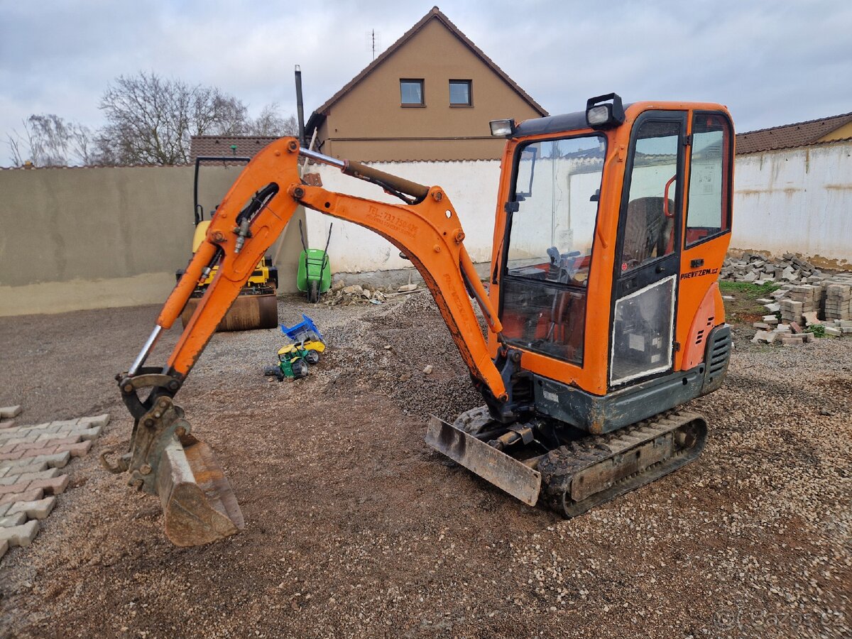 PRODÁM MINIBAGR KUBOTA KX41-3S R.V 2008