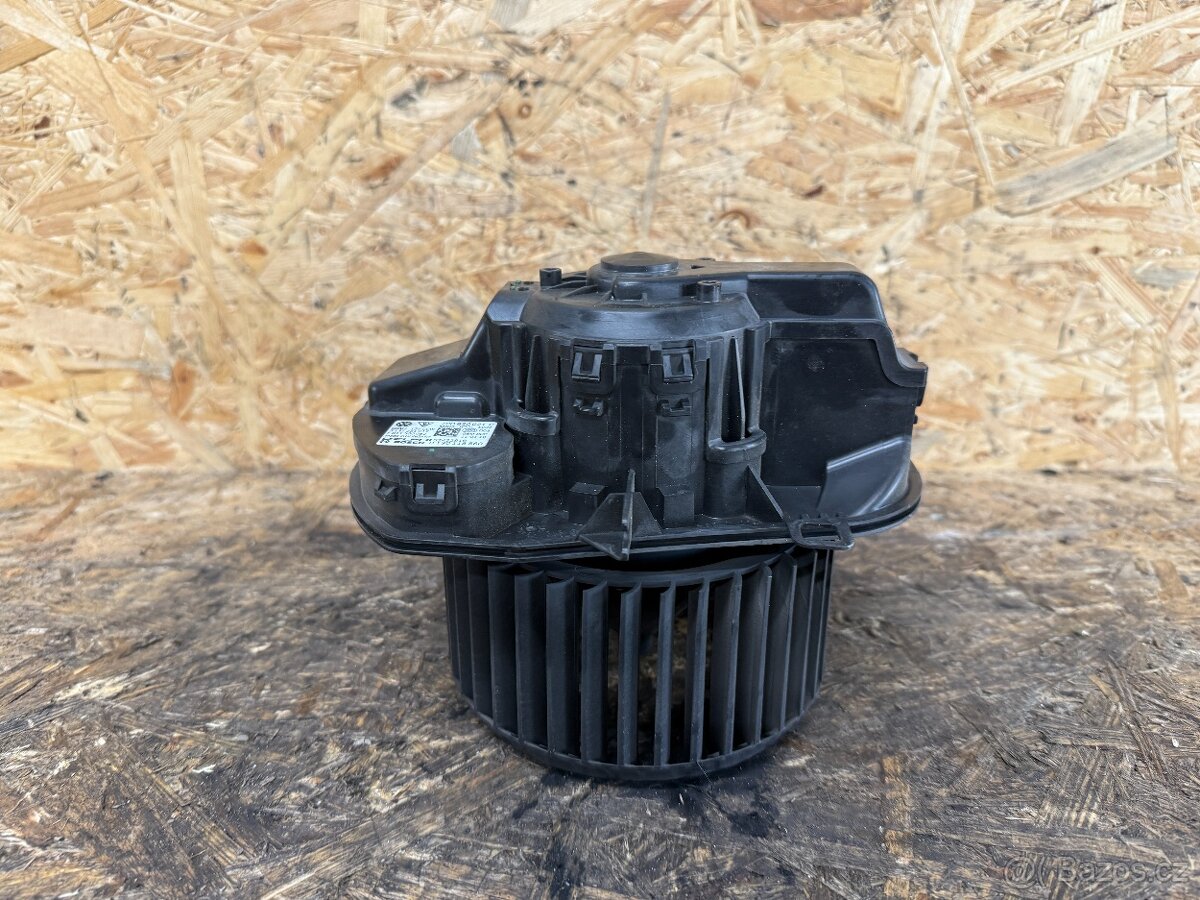 VENTILÁTOR TOPENÍ VW TOUAREG 7P 7P0820021C
