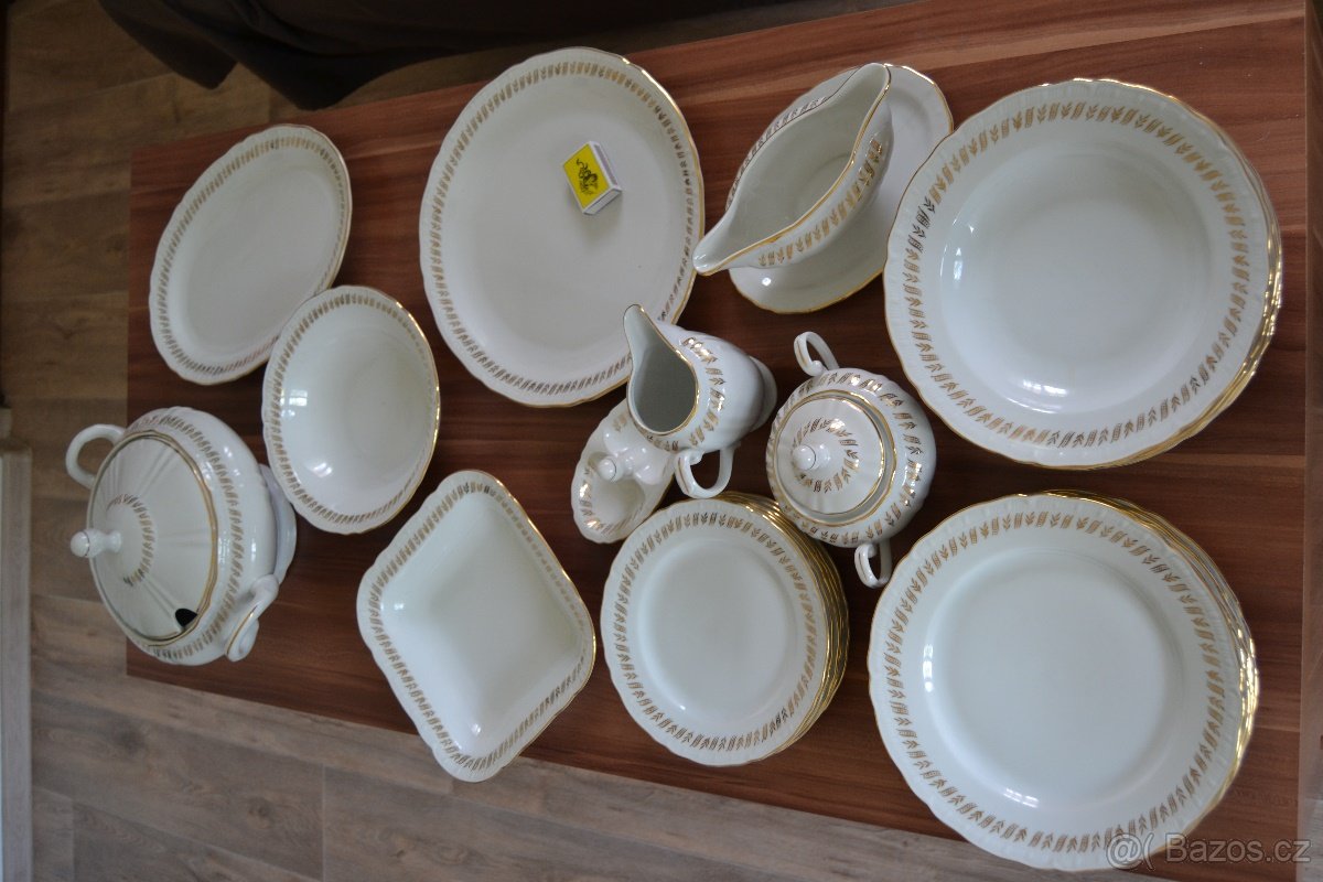 KRÁSNÝ STAROŽITNÝ SERVIS - značeno