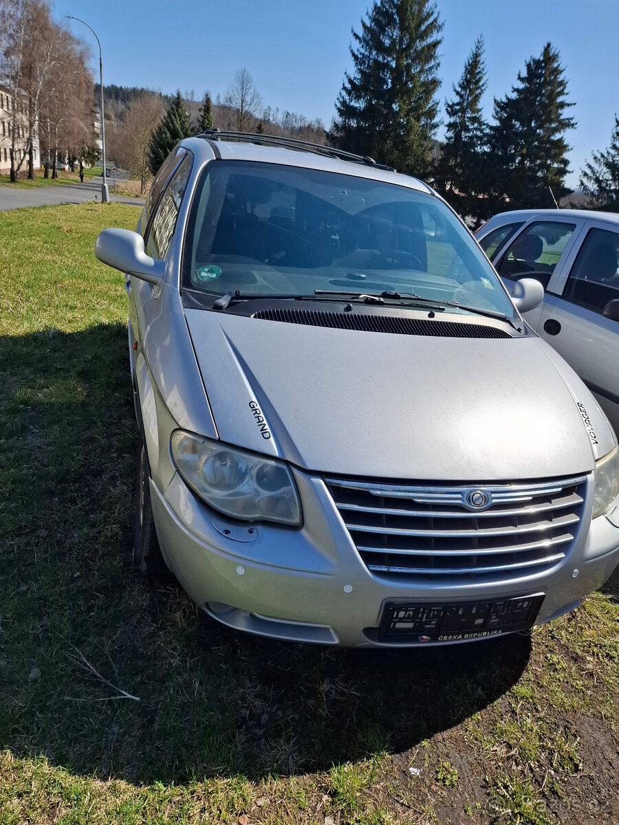 Grand voyager limited