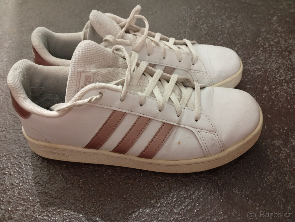 DÁMSKÉ BOTASKY - ADIDAS