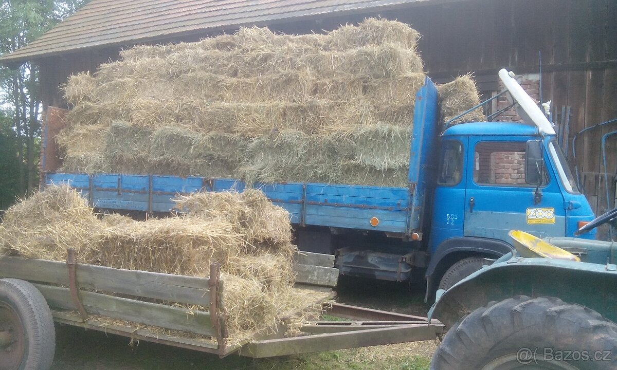 seno - malé balíky- loňské