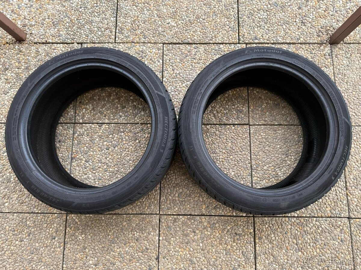 Letní pneu Matador 245/40 R18