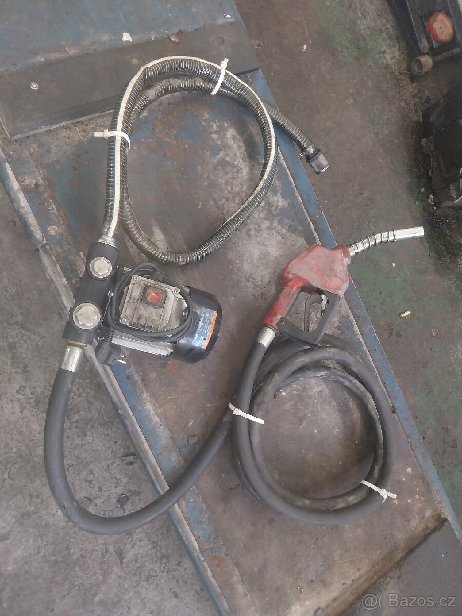 Cerpadlo na naftu olej benzin