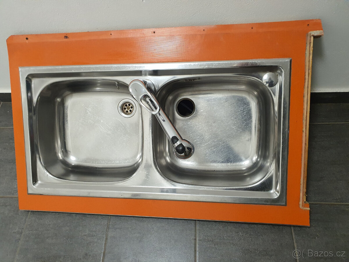 FRANKE 100 x 50 celoplošný kuchyňský dřez p.c.3000 Kč