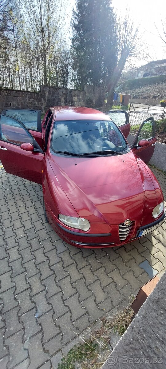Prodám Alfa Romeo 1.6 benzín