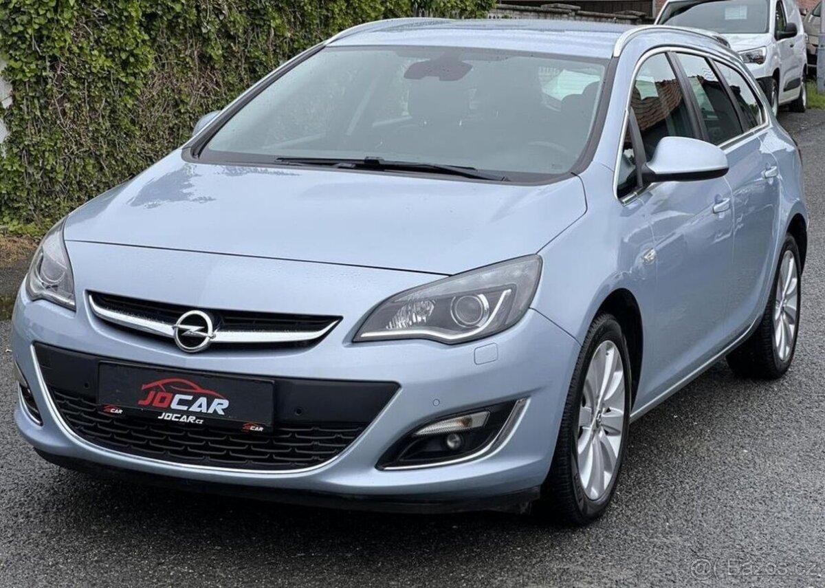 Opel Astra Sport Tourer Cosmo 1.4T LPG manuál 103 kw