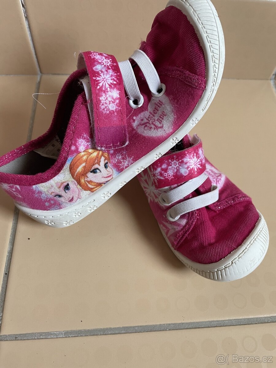 dívčí obuv boty pro holku
