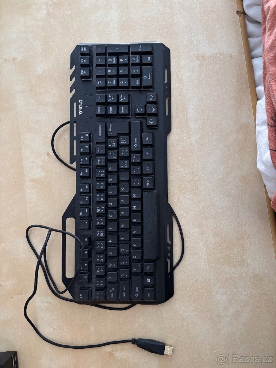 Klávesnice Yenkee YKB 3200