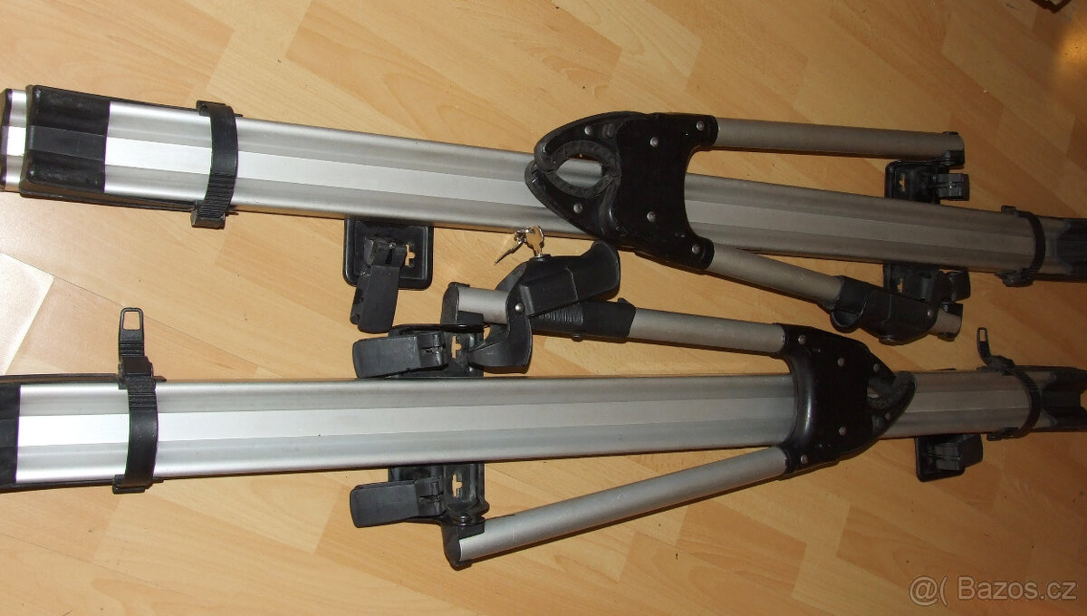 THULE Tour 510 střešní nosiče na kola 2ks, supr stav