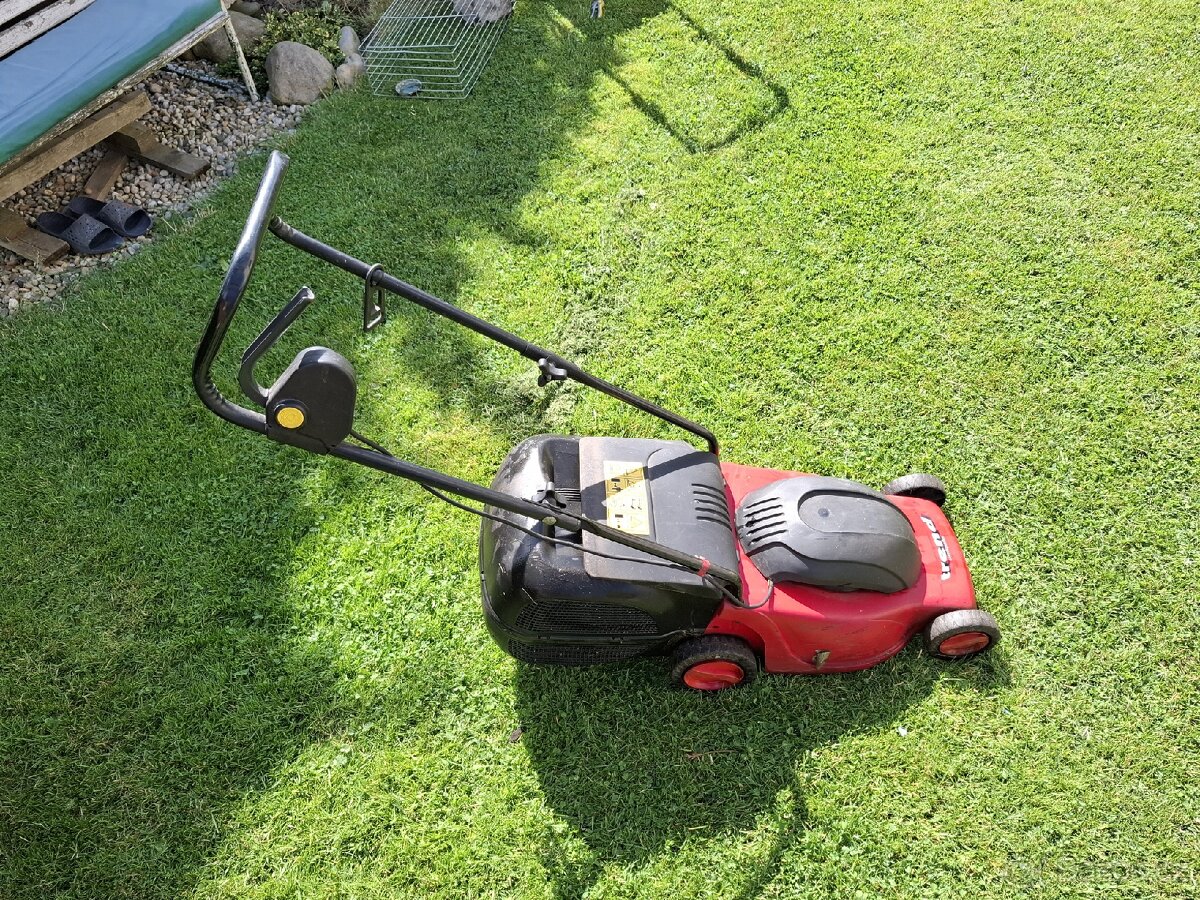 Zahradní sekačka 230V