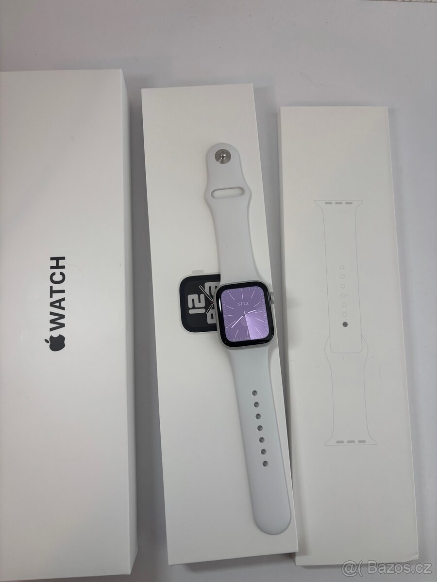 Apple watch SE 2 40mm - 100% baterie, top stav