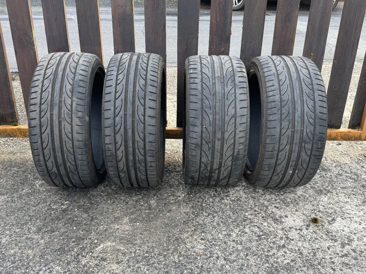 Hankook ventus 18’ 2x 255/35 a 2x 225/40
