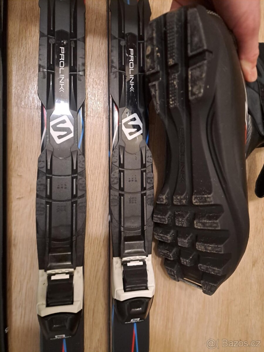 Set běžecké lyžování