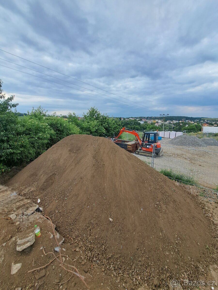 Katrovana zemina (ornice) tříděnou