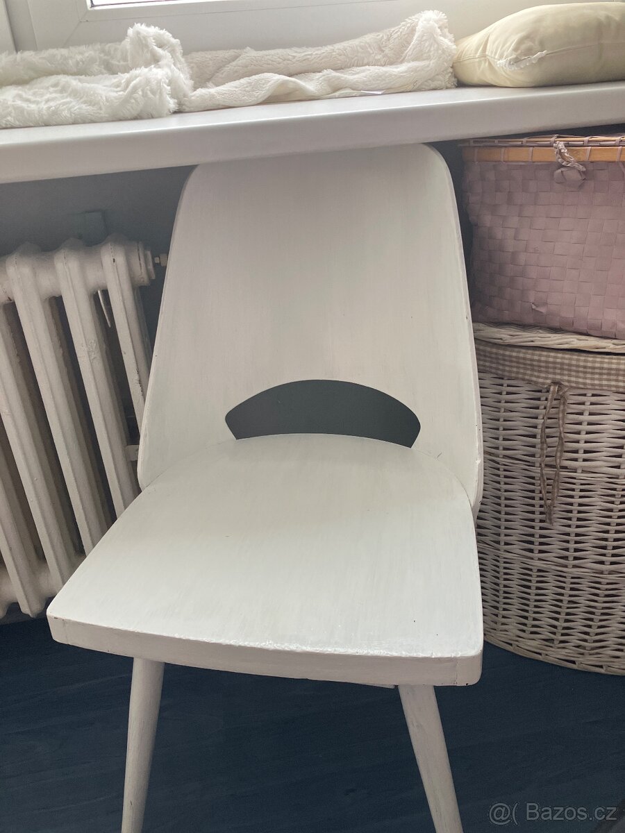 Starožitná židle