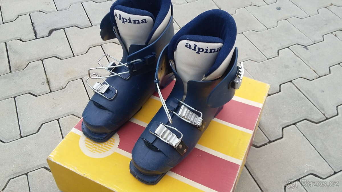 retro lyžařské boty alpina