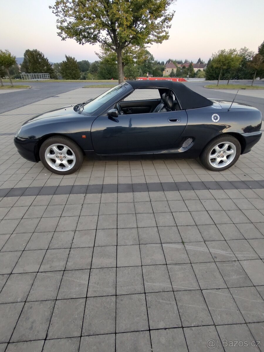 MG MGF sportovni anglický roadster kabriolet TK do 06/26