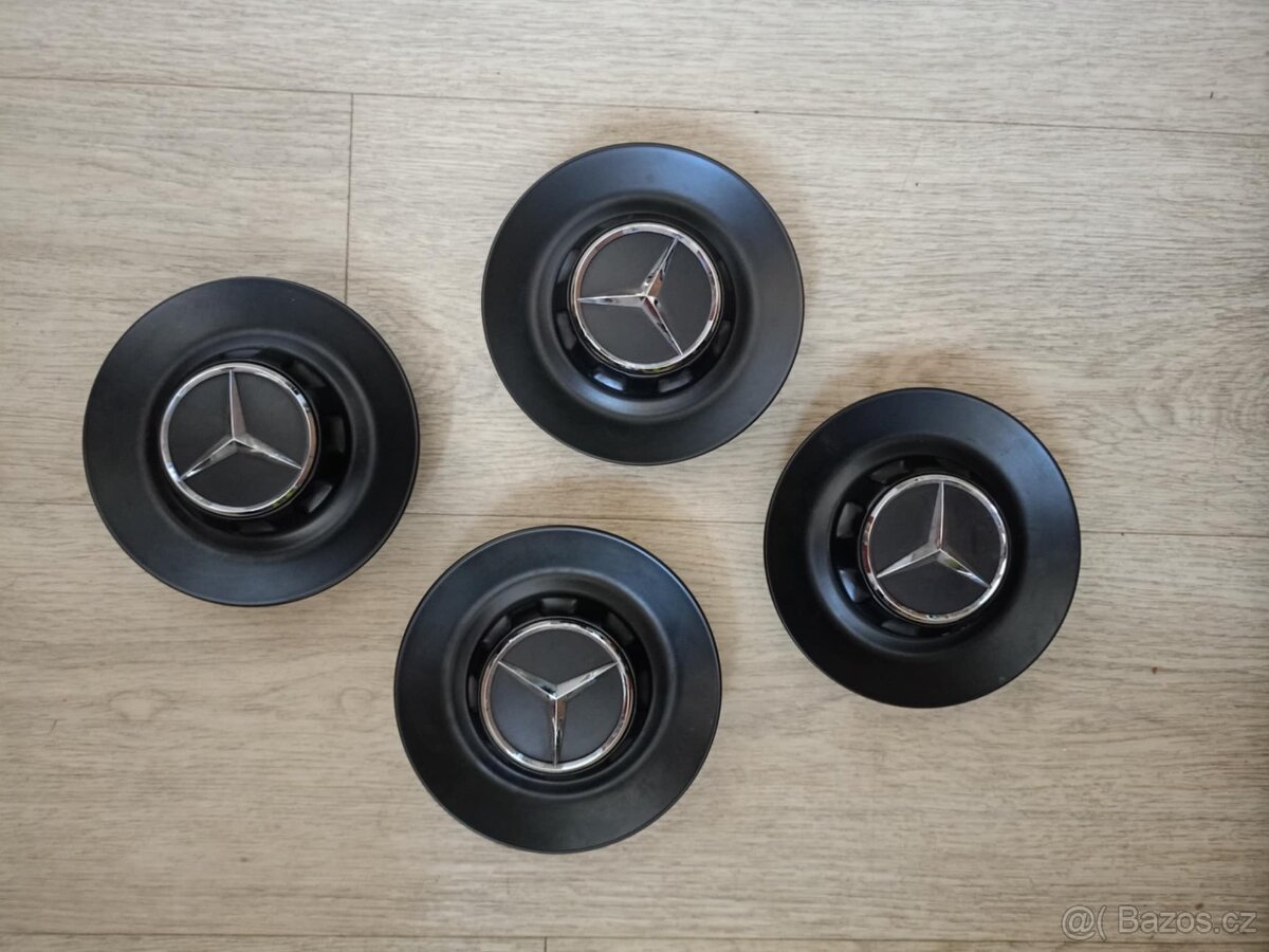 Šroubované pokličky mercedes Benz