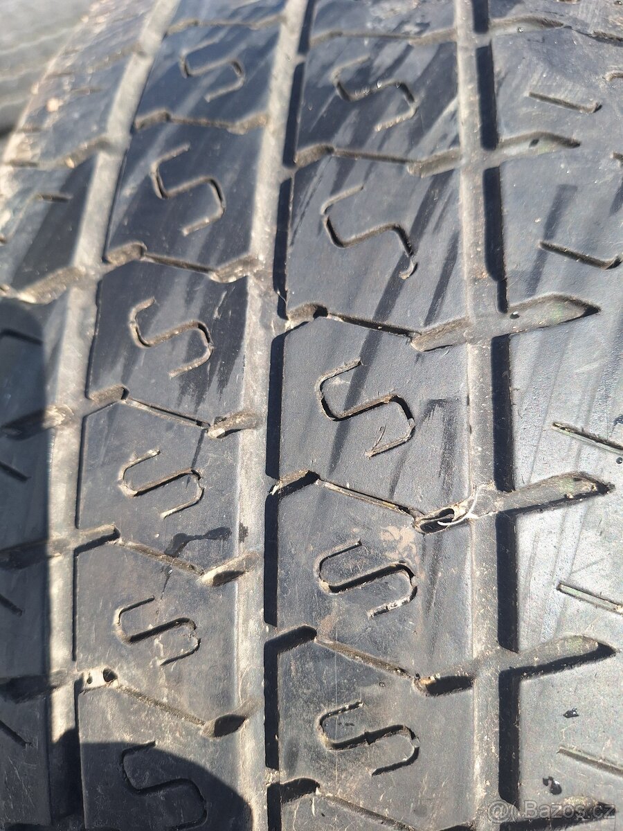 letni pneu 225/75/16c
