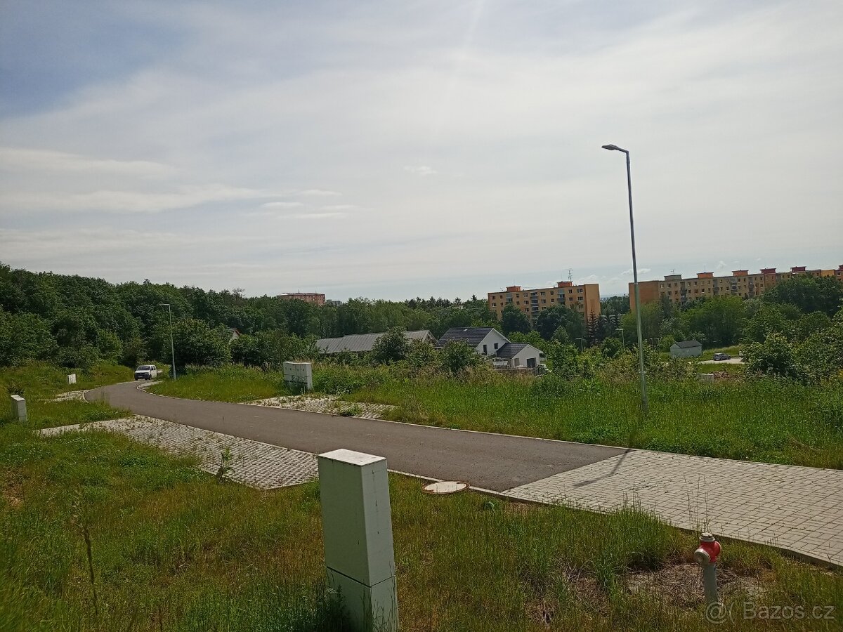 Pozemky 1007 m v Chomutově, ul. Gen. Kutlvašra