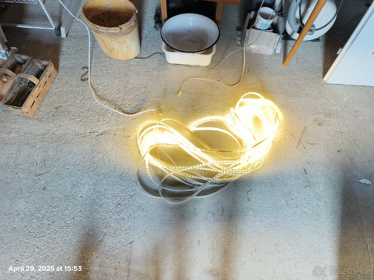 Led pásek venkovní 230V 18m