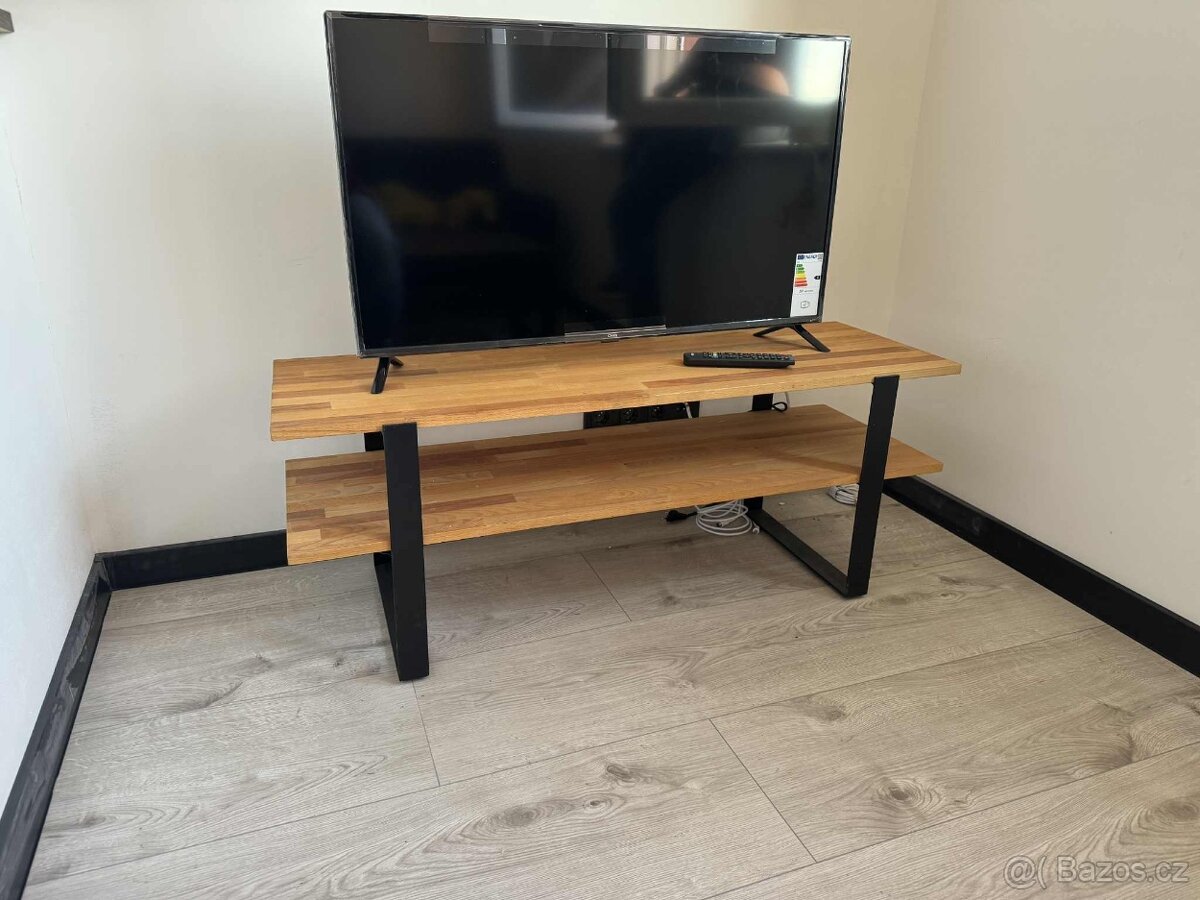 Tv stolek