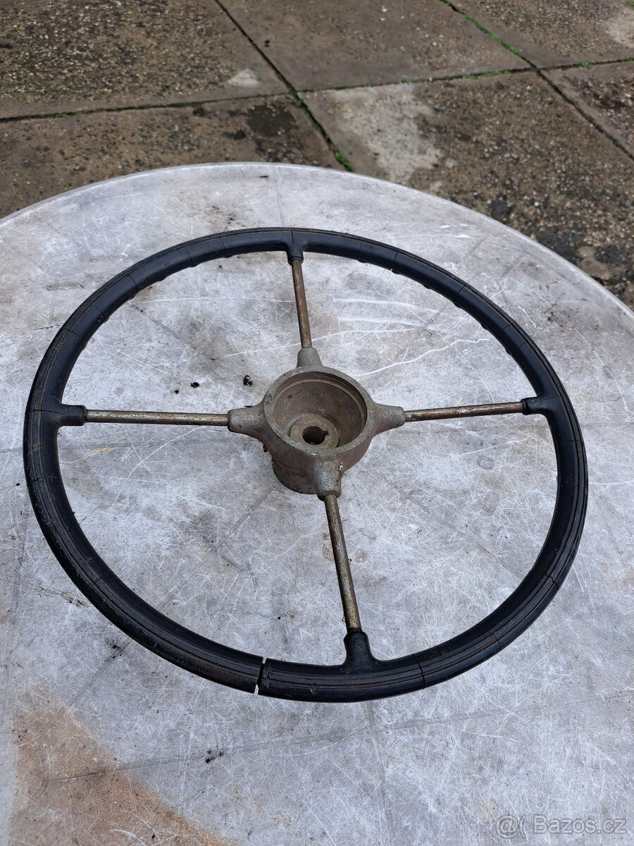 Volant na veterána,auto.traktor