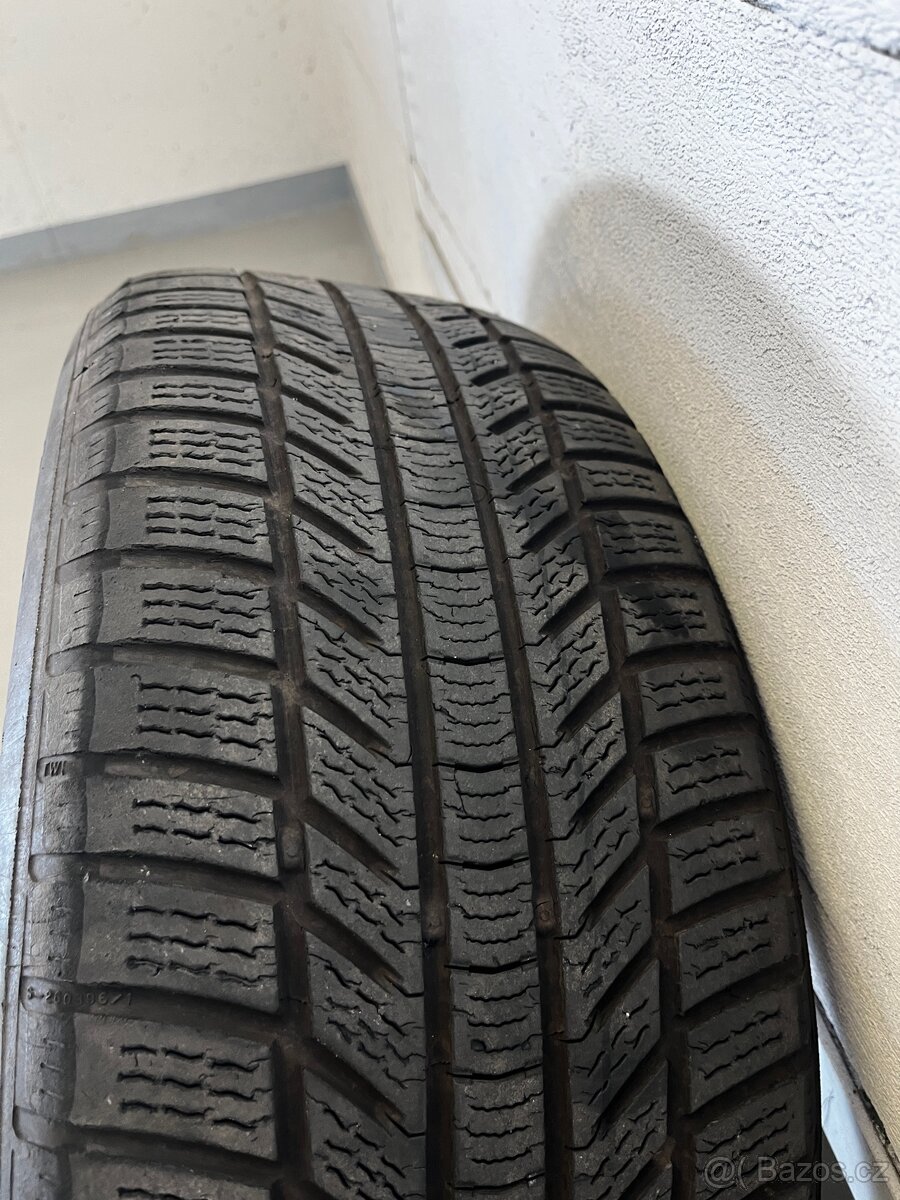 Prodám 2 zimní pneumatiky Continental 225/55 R18
