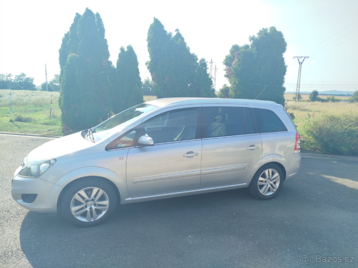 Opel Zafira 1,8 103kW, druhá sada el. kol navíc