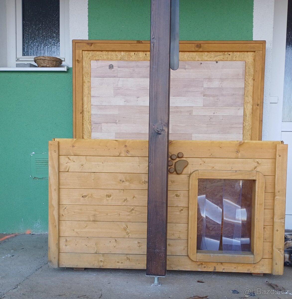 Bouda pro středního a většího psa