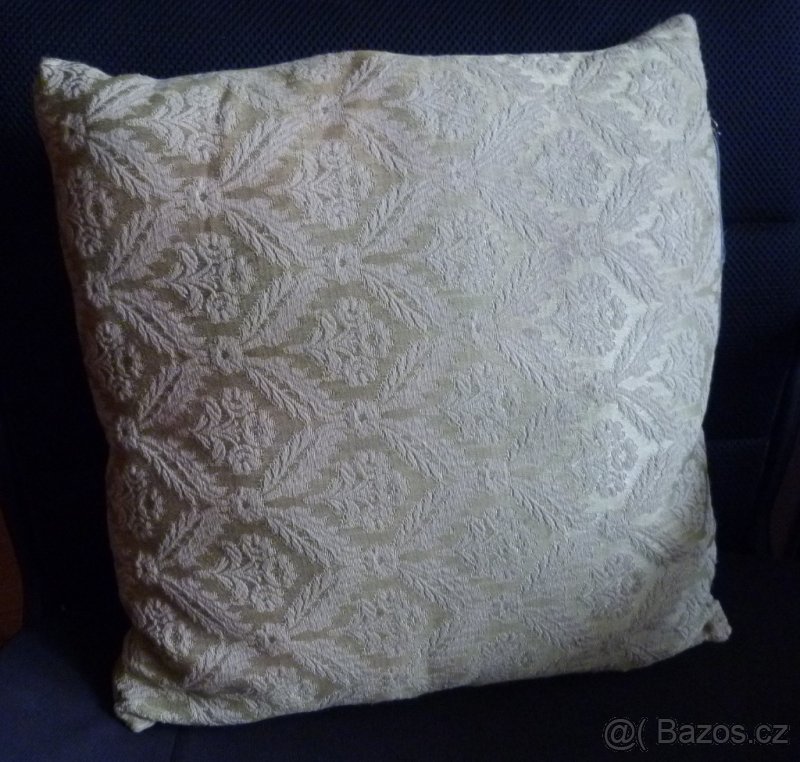 Polštáře různé viz foto