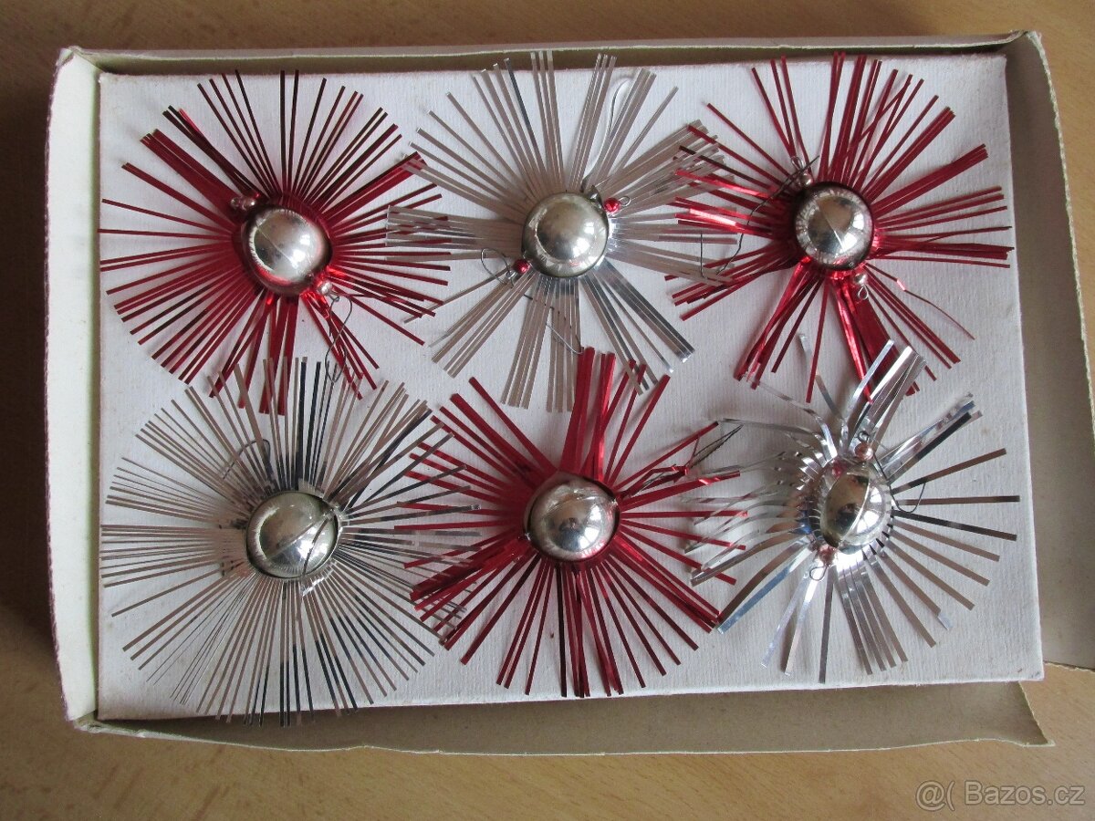 HISTORICKÉ VÁNOČNÍ OZDOBY