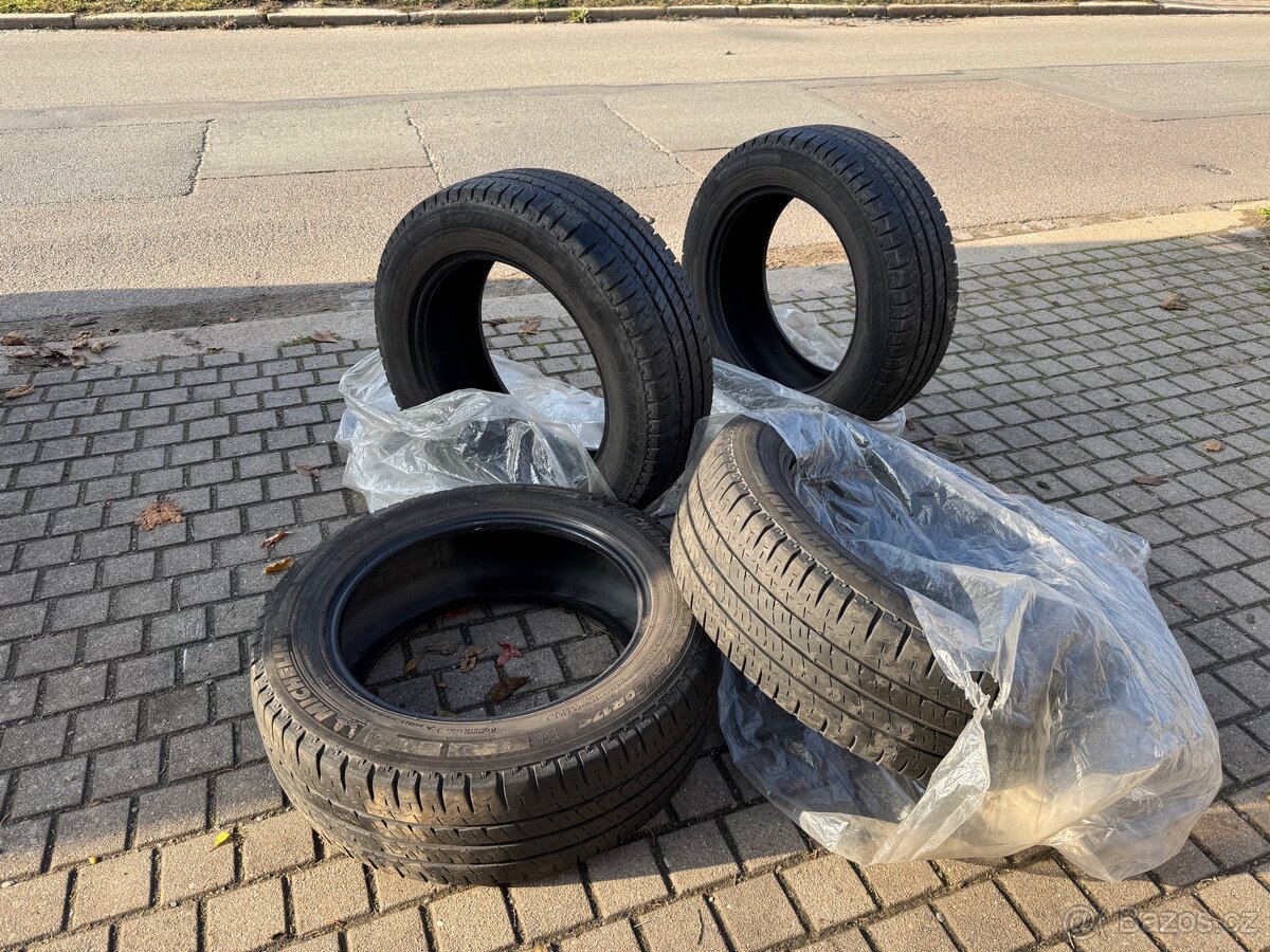 michelin agilis 215/60 r17c 109/107t
