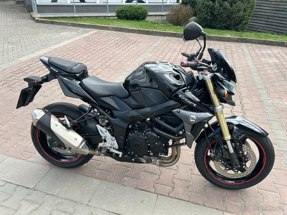 Suzuki GSR 750 2011