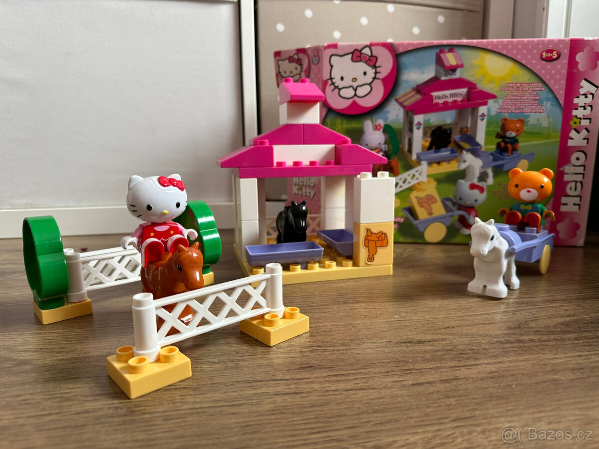 Hello Kitty - Stavebnice stáj s koníky