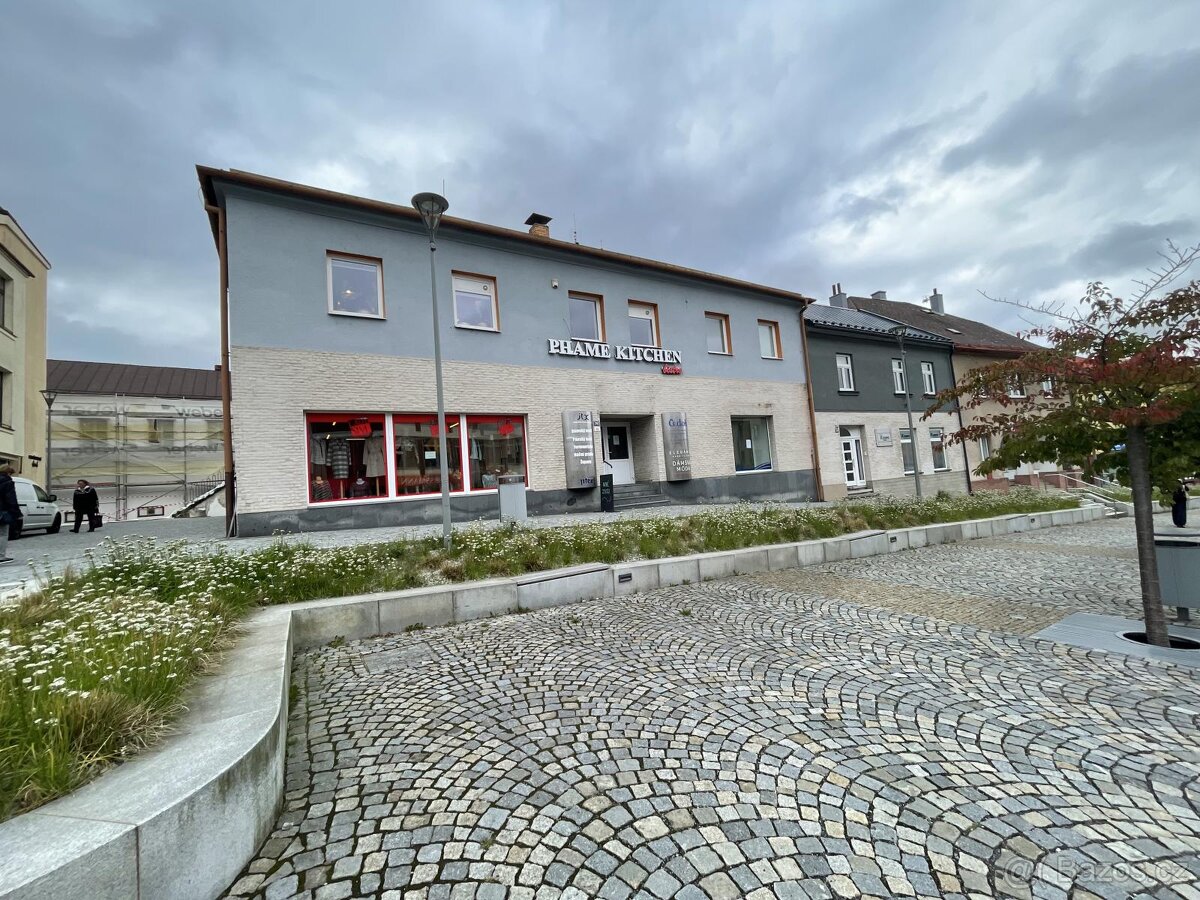 pronájem prostor k podnikání v centru města v přízemí