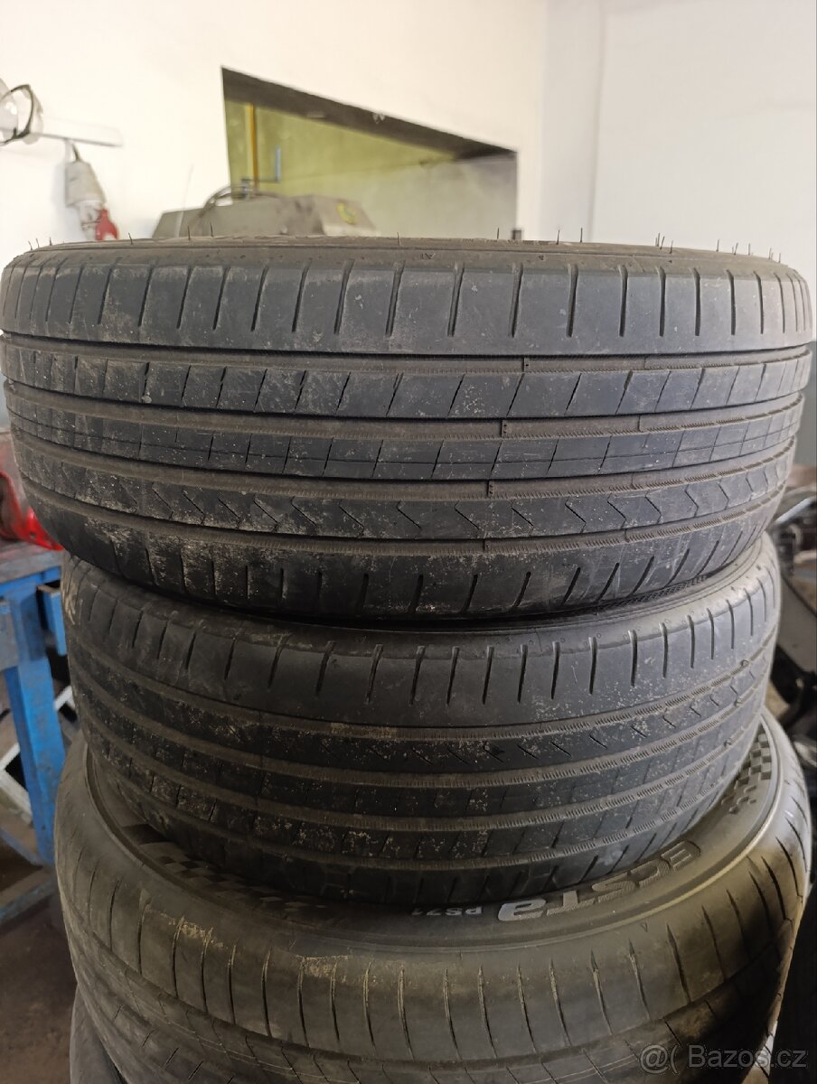 Letní pneumatiky 215/55/17