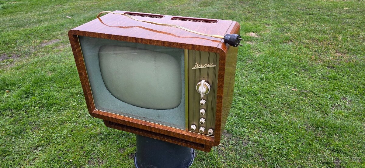 Retro televize