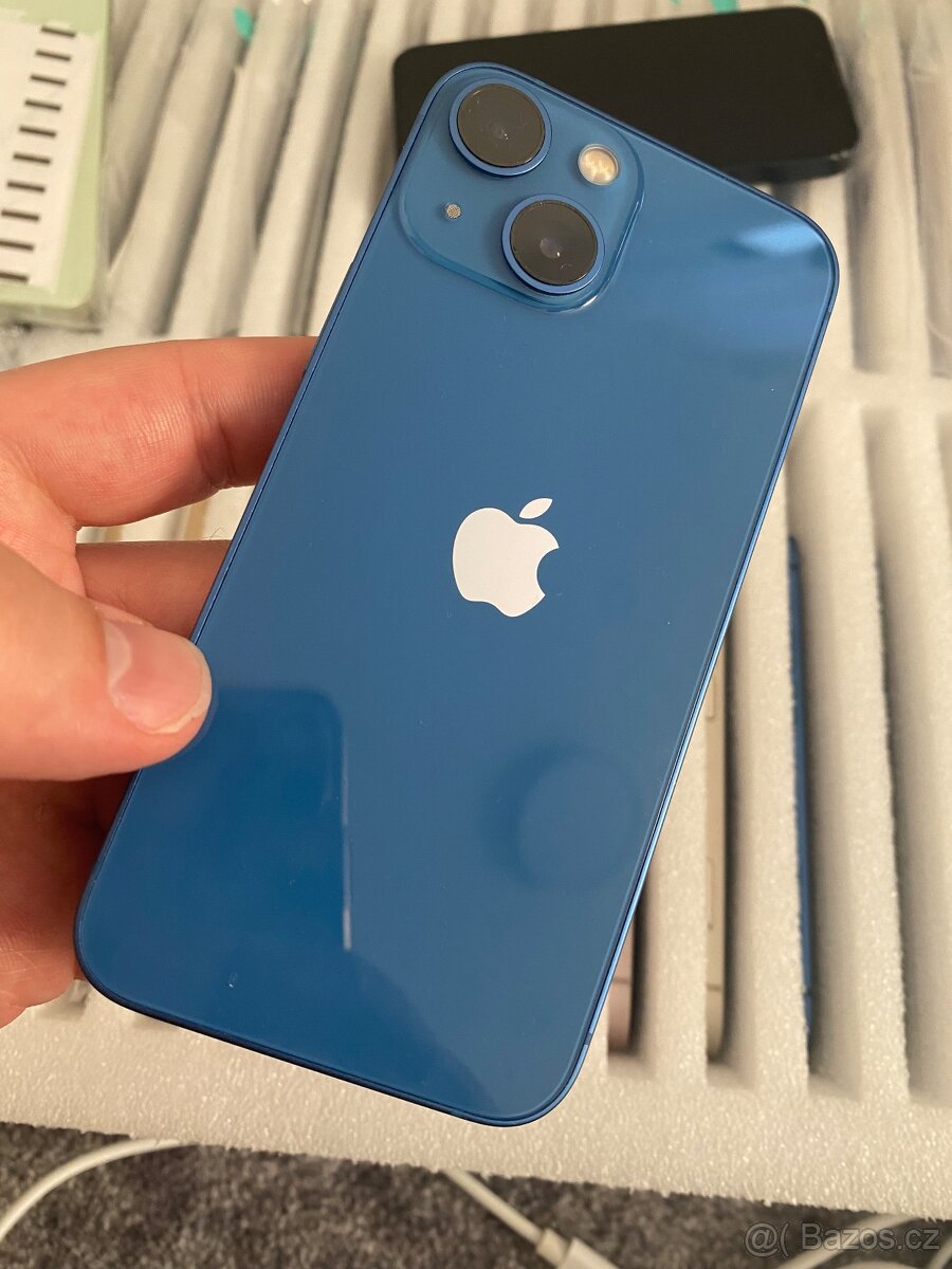 iPhone 13 Mini 128Gb v hezkém stavu, modrý