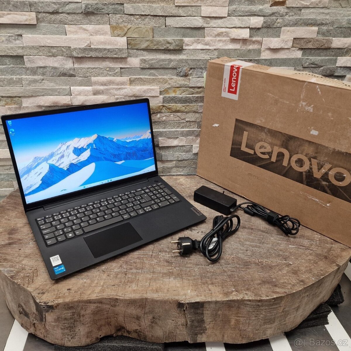 Lenovo V15 G3 Core i3-1215U, 8GB, 256GB, 15,6 Full HD, Win11