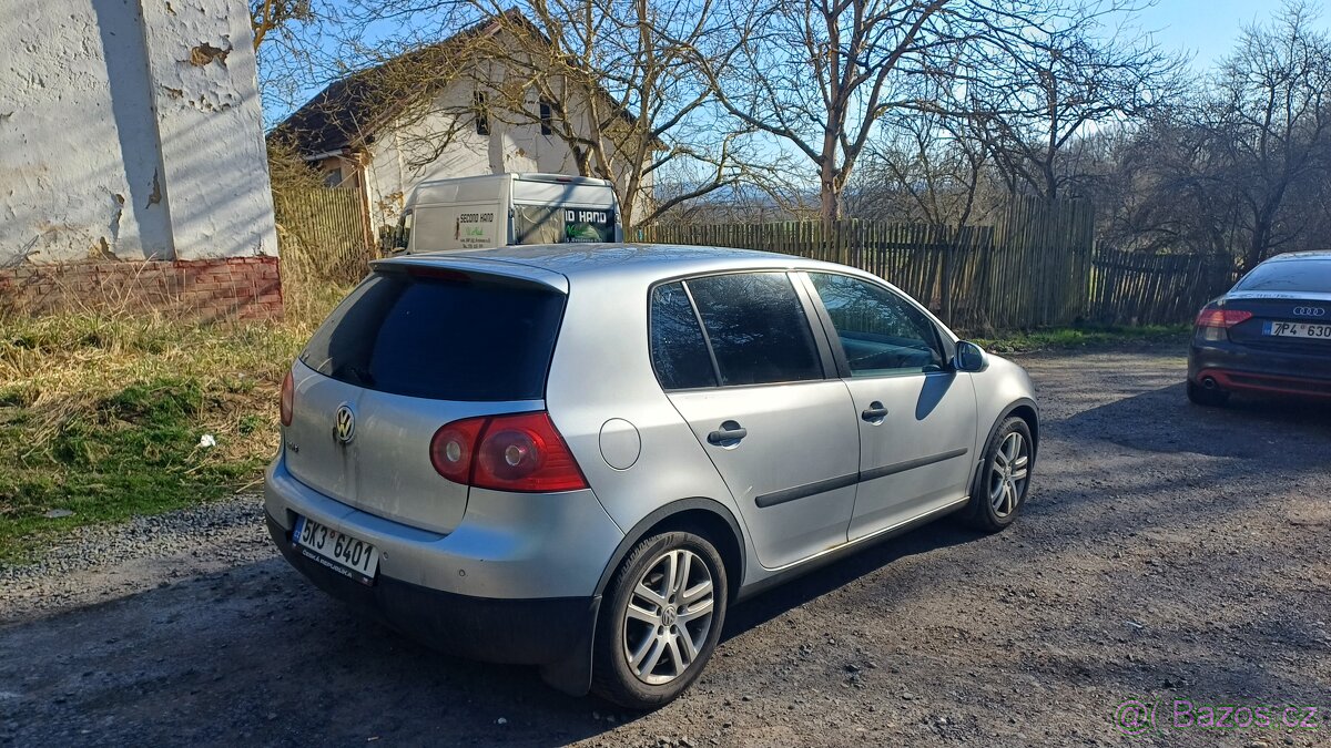 Volkswagen golv 5  1.4 benzin